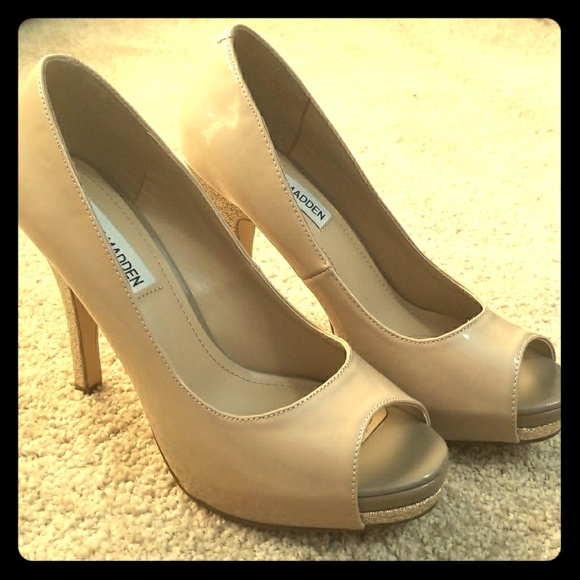 Steve Madden Shoes - Steve Madden P-Ellin Open Toe Heels